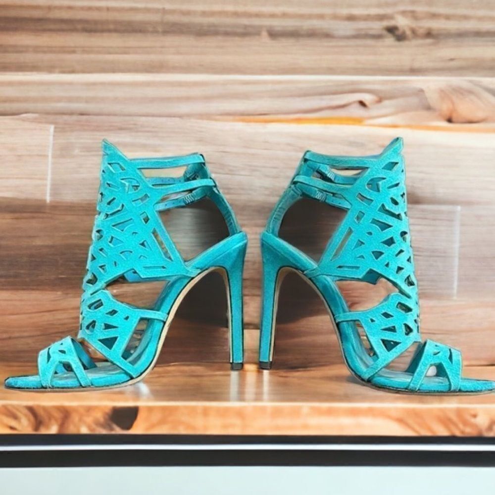 Brian Atwood Turquoise Laser-Cut Suede Stiletto Heels – Pure Elegance & Luxury - Picture 7 of 17